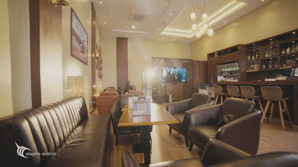 AD - MEET & GREET SERVICE BY AKAGERA AVIATION - Final Version HQ